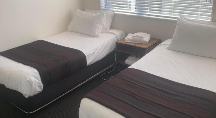 The Riccarton Hotel Christchurch Buitenkant foto
