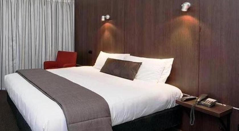 The Riccarton Hotel Christchurch Buitenkant foto