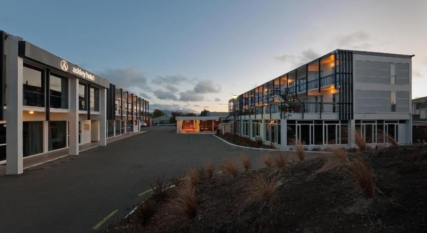 The Riccarton Hotel Christchurch Buitenkant foto