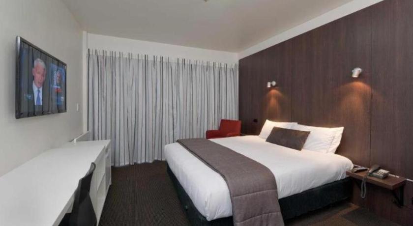 The Riccarton Hotel Christchurch Buitenkant foto