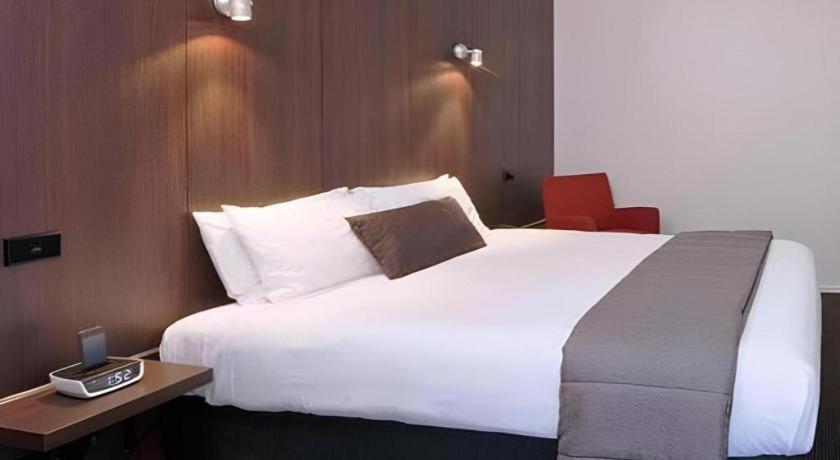 The Riccarton Hotel Christchurch Buitenkant foto